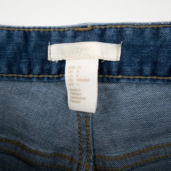 H&M high rise denim cutoff jean shorts size 6 - Picture 2 of 7